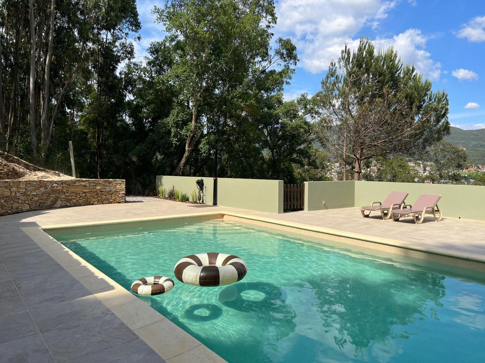 A Casa Da Lomba Villa Lomba  ภายนอก รูปภาพ